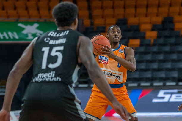 各自必须保 各自必须保